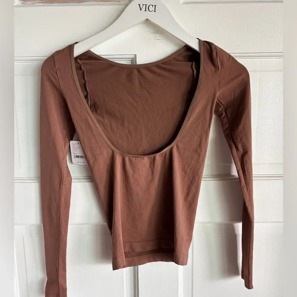 Nwt Free People intimately withered rose long sleeve seamless open back top